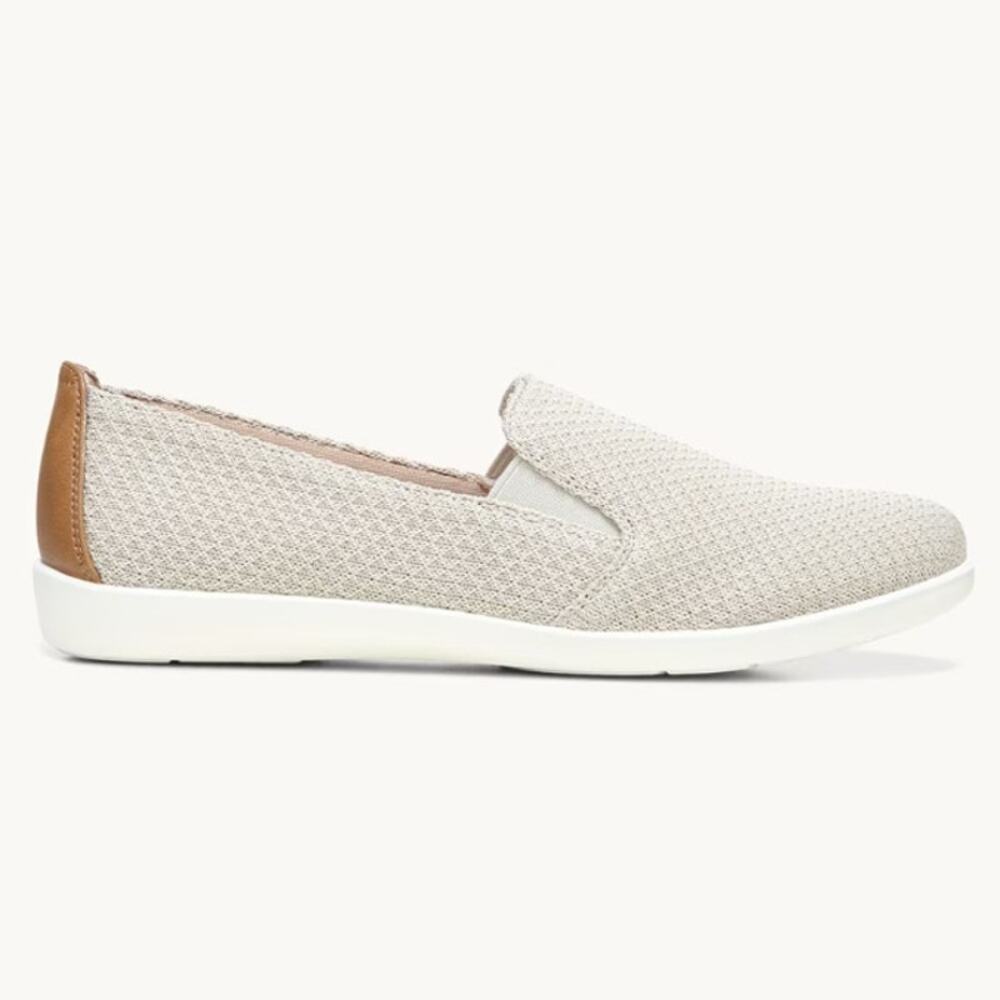 LifeStride Next Level Moccasin Slip On Flats Cream Womens Size US5W EU37.5 UK4.5